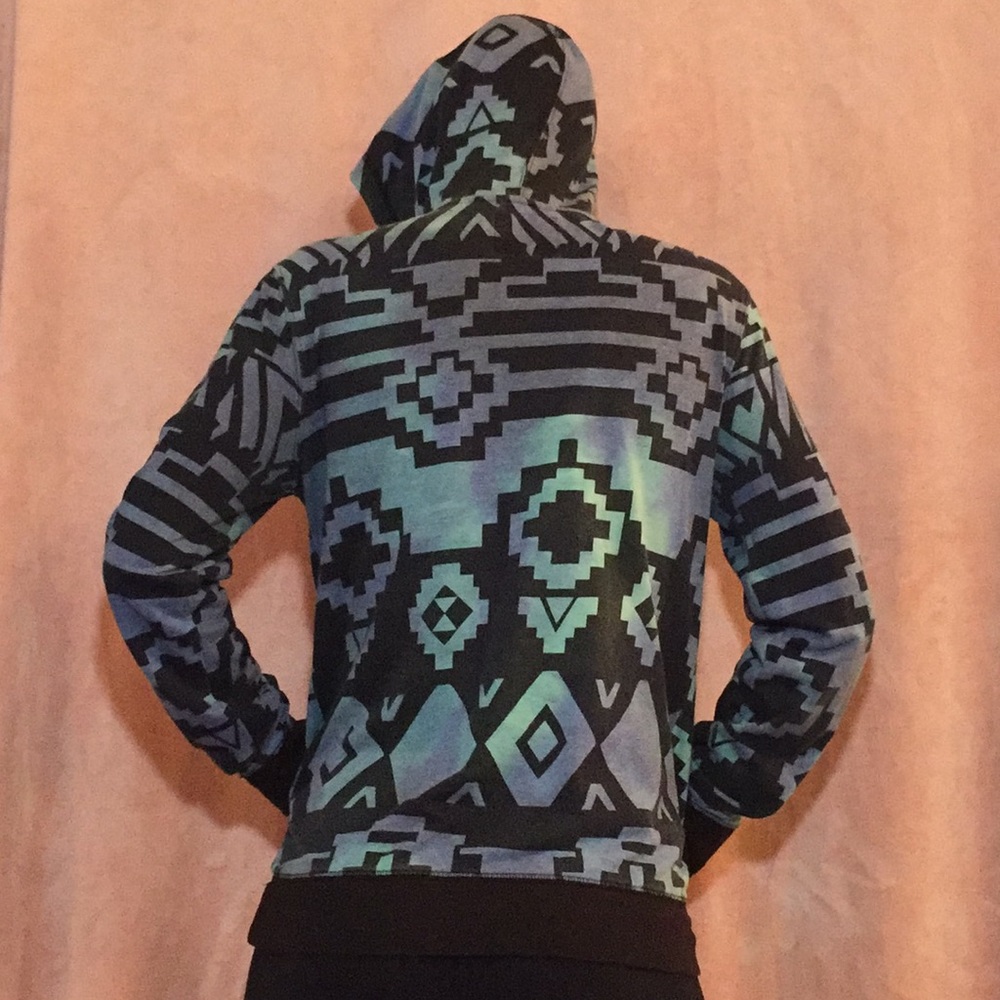 Pattern Hoodie - Picture 2 of 2